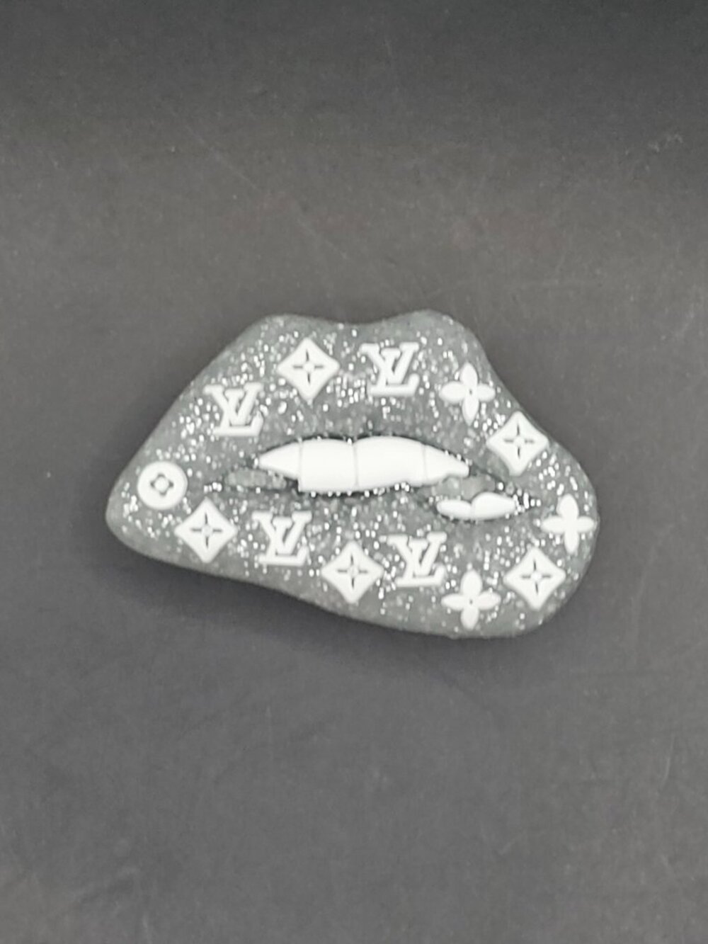 (5/$15) LV Lips 👄 Croc Charm